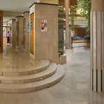 Ght Aquarium & מלון 4*